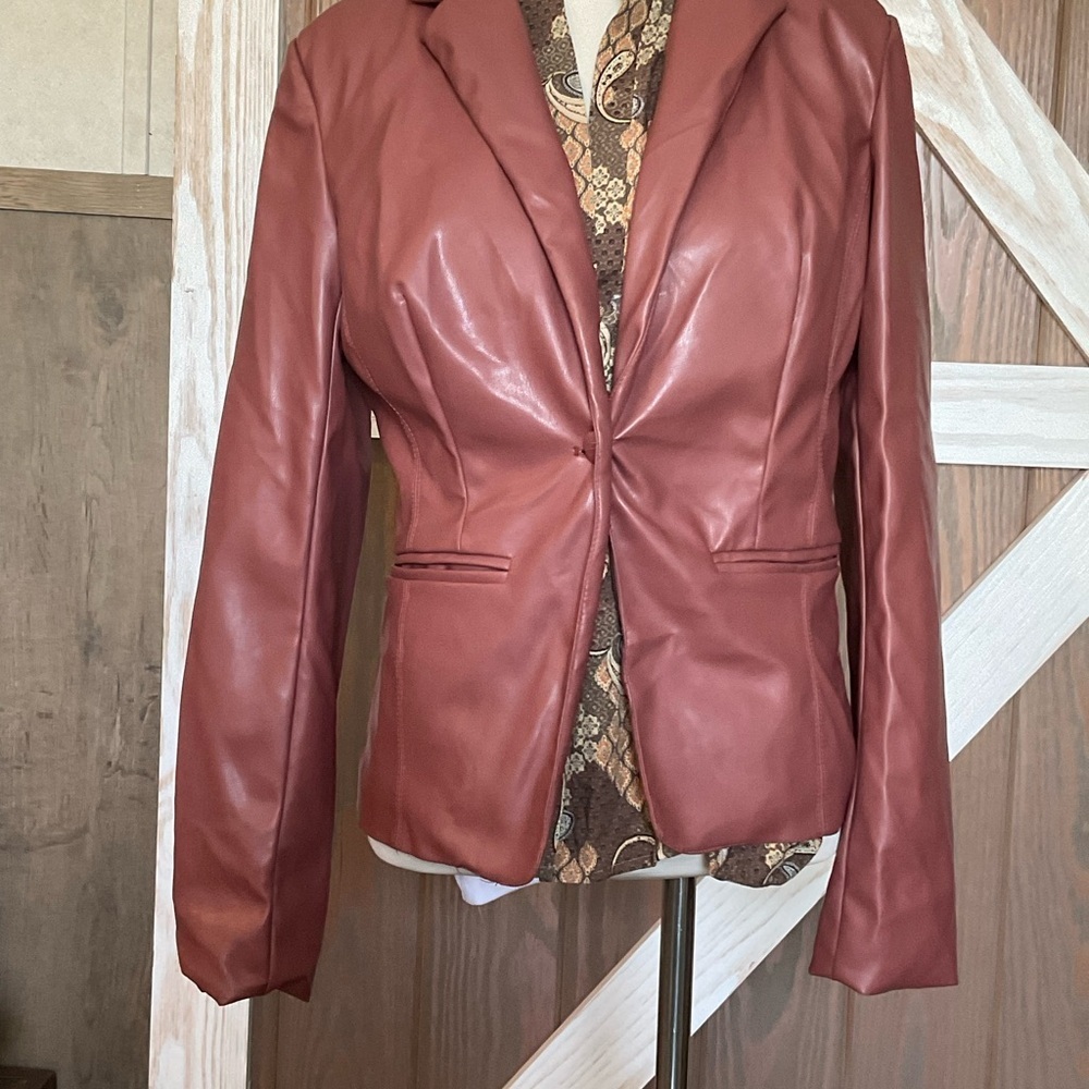 Rosevelvet Faux Leather Blazer. Available in gold and mauve. P2P 17” SIZE S, NWT - Picture 3 of 6
